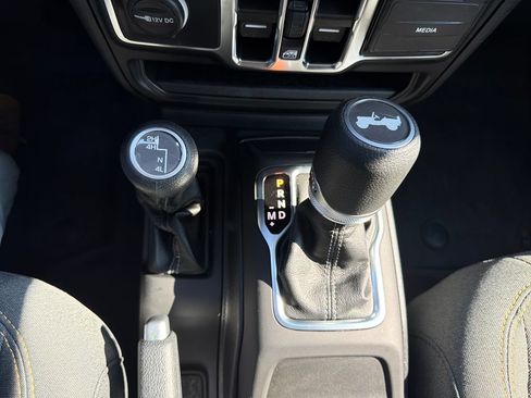 Used 2024 Jeep Wrangler Unlimited Sport AWD/4WD image 37