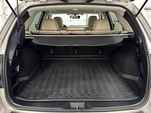 Used 2019 Subaru Outback 3.6R Limited image 28