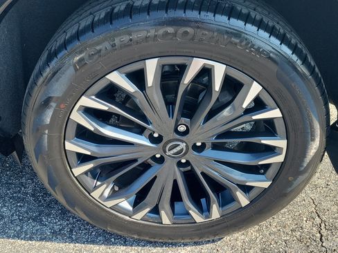 Certified 2024 Nissan Rogue Platinum FWD image 10
