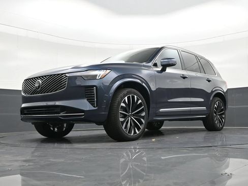 Used 2026 Volvo XC90 B6 Plus w/ Protection Package Premier AWD/4WD image 21