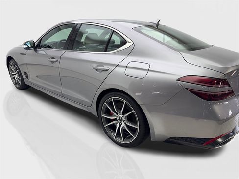 Used 2025 Genesis G70 2.5T image 14