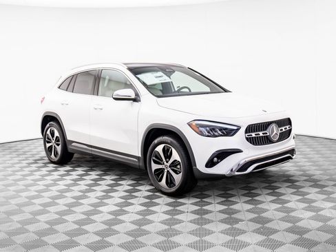 Certified 2026 Mercedes-Benz GLA 250 4MATIC image 8