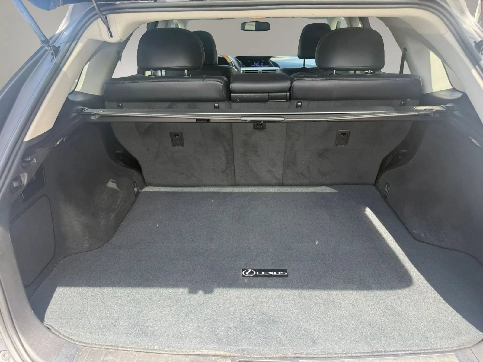 Used 2015 Lexus RX 450h AWD image 47