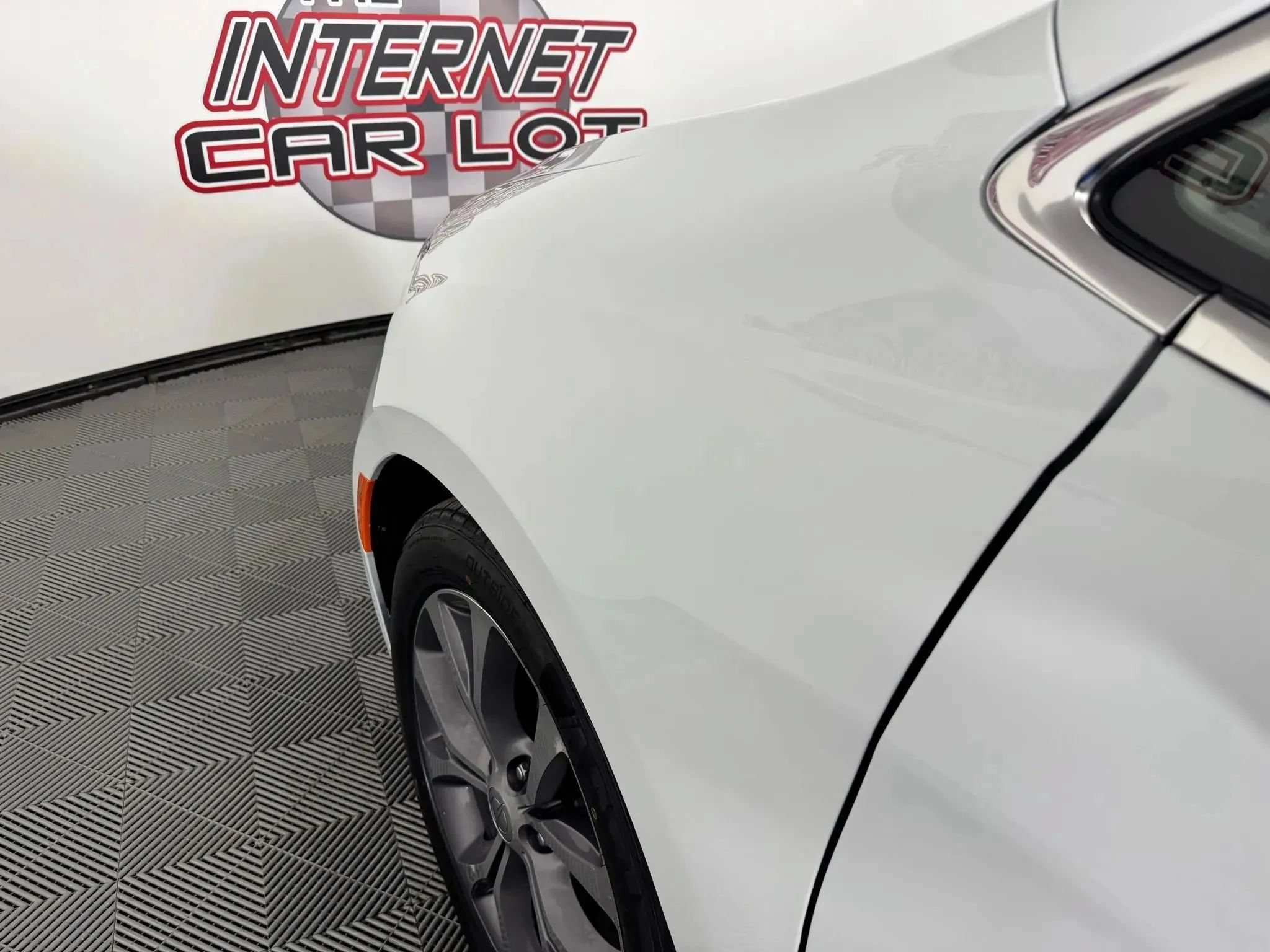 Used 2019 Chrysler Pacifica Limited FWD image 25