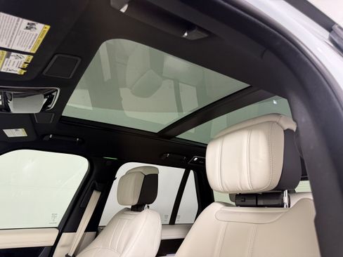 Used 2022 Land Rover Range Rover Westminster Edition image 10