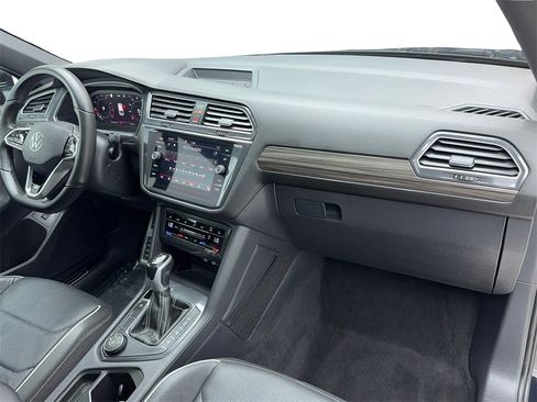 Used 2023 Volkswagen Tiguan SEL R-Line image 44