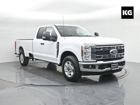 New 2026 Ford F350 XLT image 1