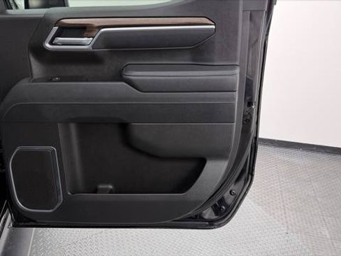 Used 2025 Chevrolet Silverado 1500 RST RWD image 23
