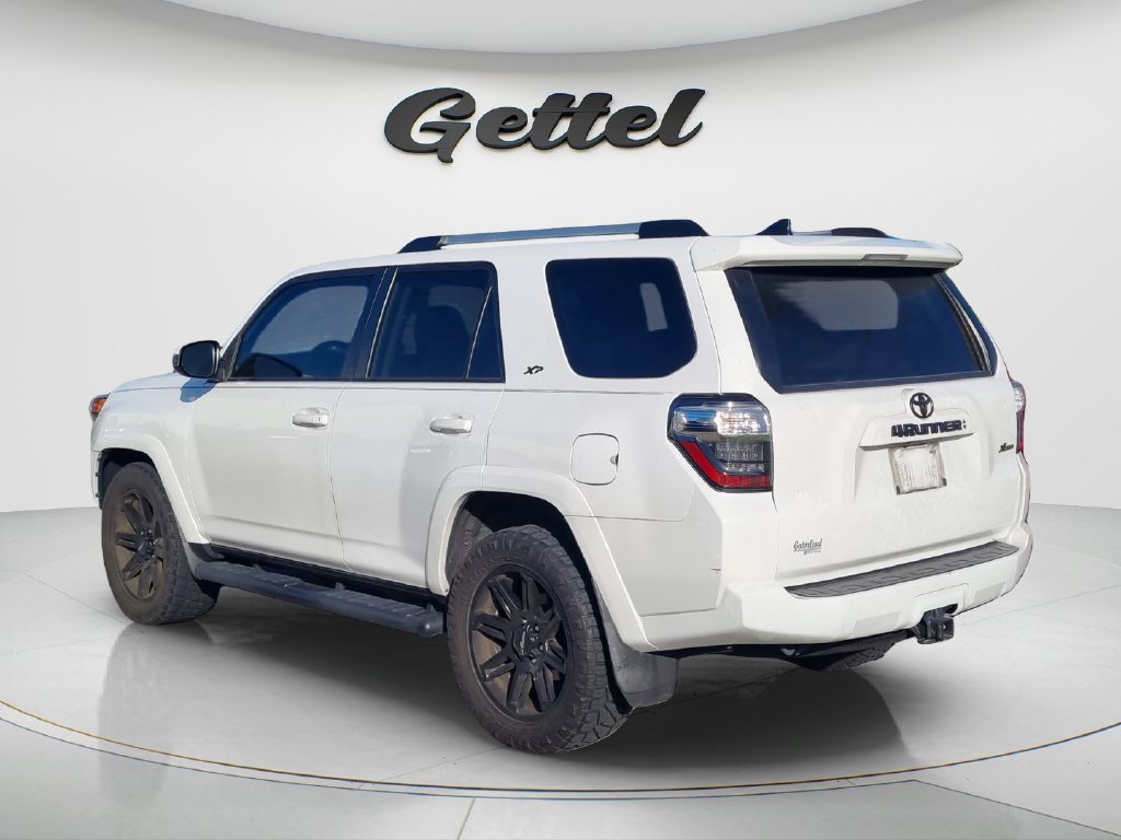 Used 2022 Toyota 4Runner SR5 RWD image 6