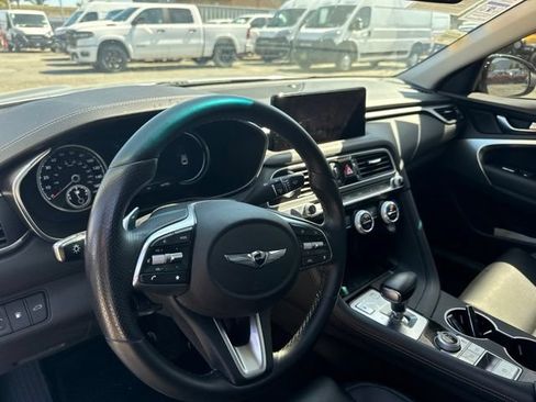 Used 2022 Genesis G70 2.0T RWD image 10