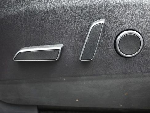 Used 2021 Tesla Model Y Long Range AWD/4WD image 9
