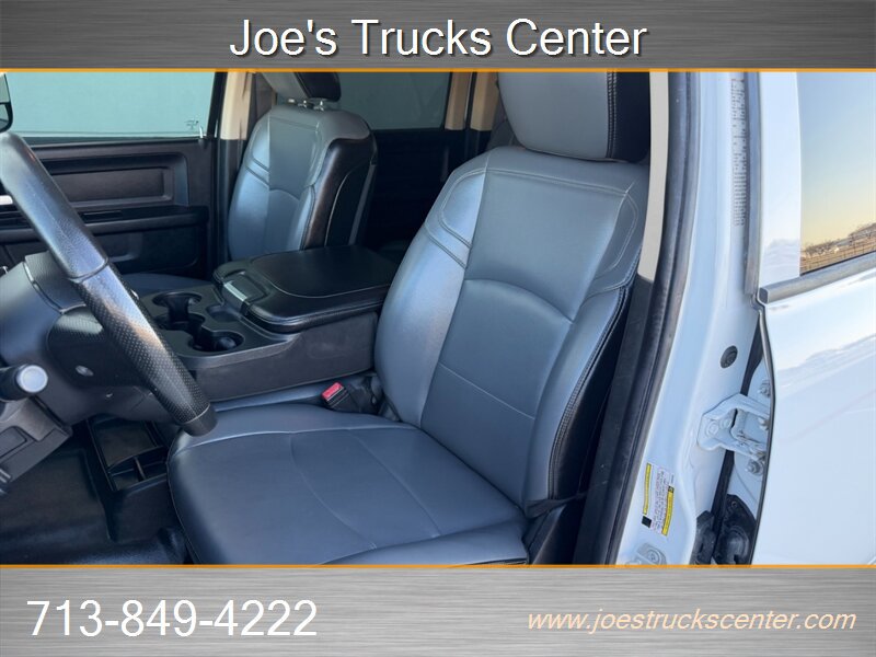 Used 2019 RAM 3500 Tradesman w/ Chrome Appearance Group RWD image 22