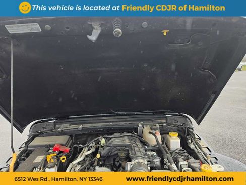 Used 2023 Jeep Gladiator Sport image 24