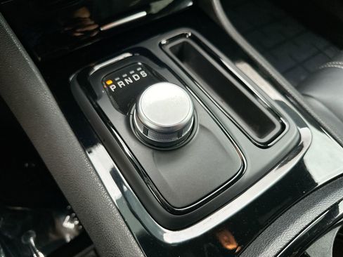 Used 2023 Chrysler 300 S image 20