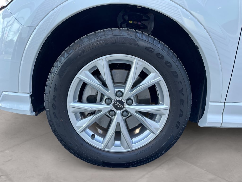 Certified 2024 Audi Q3 2.0T Premium Plus w/ Premium Plus Package AWD/4WD image 14