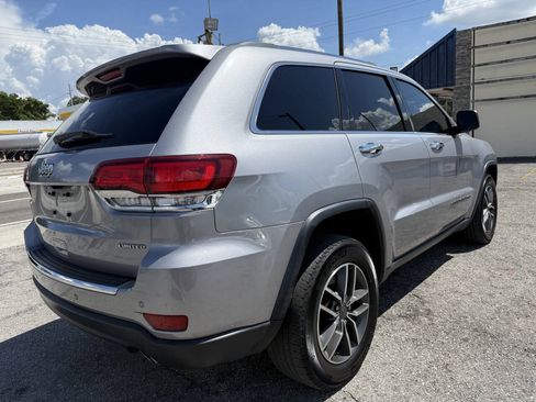 Used 2020 Jeep Grand Cherokee Limited w/ Premium Lighting Group AWD/4WD image 5