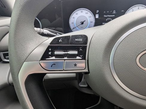 Used 2024 Hyundai Elantra SEL image 22