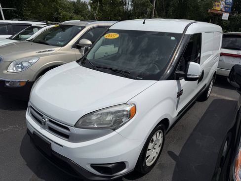 Used 2017 RAM ProMaster City Tradesman SLT w/ Rear Back-up Camera Group FWD image 2