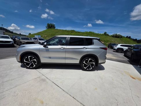 Used 2022 Mitsubishi Outlander SE AWD/4WD image 4