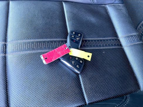 Used 2025 Chevrolet Silverado 3500 High Country w/ Technology Package image 14