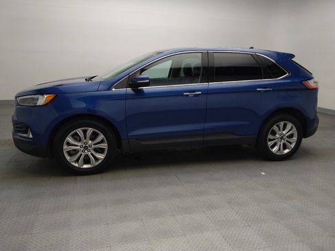Used 2022 Ford Edge Titanium w/ Equipment Group 301A AWD/4WD image 2