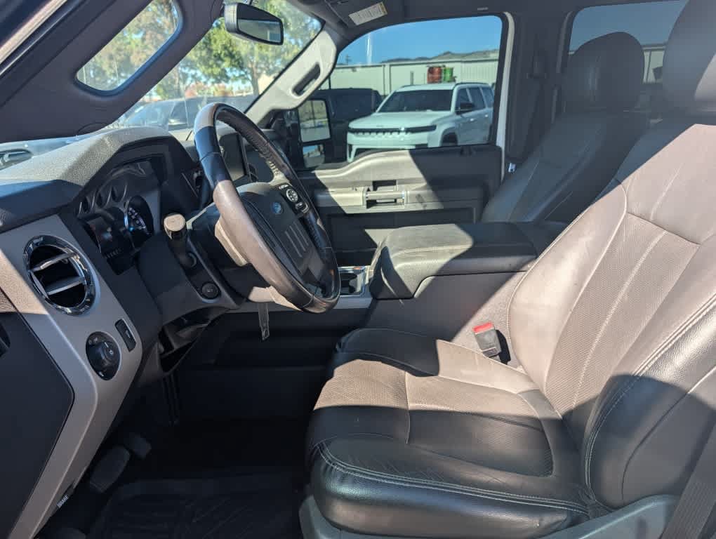 Used 2016 Ford F350 Lariat w/ Lariat Ultimate Package AWD/4WD image 30