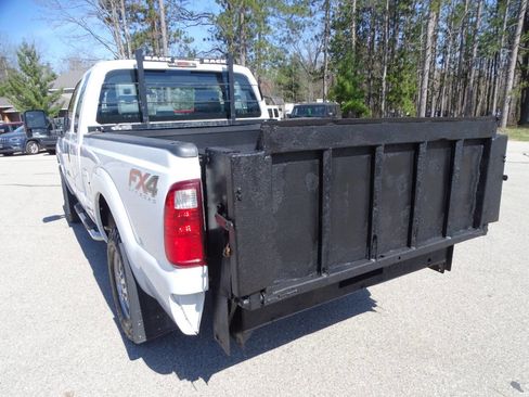 Used 2015 Ford F250 4x4 SuperCab FX4 w/ Power Equipment Group image 6