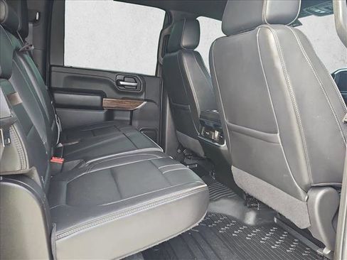 Used 2022 Chevrolet Silverado 3500 High Country w/ Z71 Off-Road Package image 17