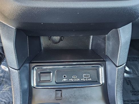 Certified 2024 Subaru Ascent Premium w/ Convenience Package image 30