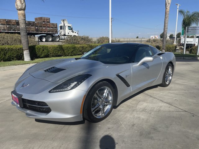 Used 2016 Chevrolet Corvette Stingray Coupe w/ 3LT Preferred Equipment Group RWD image 4