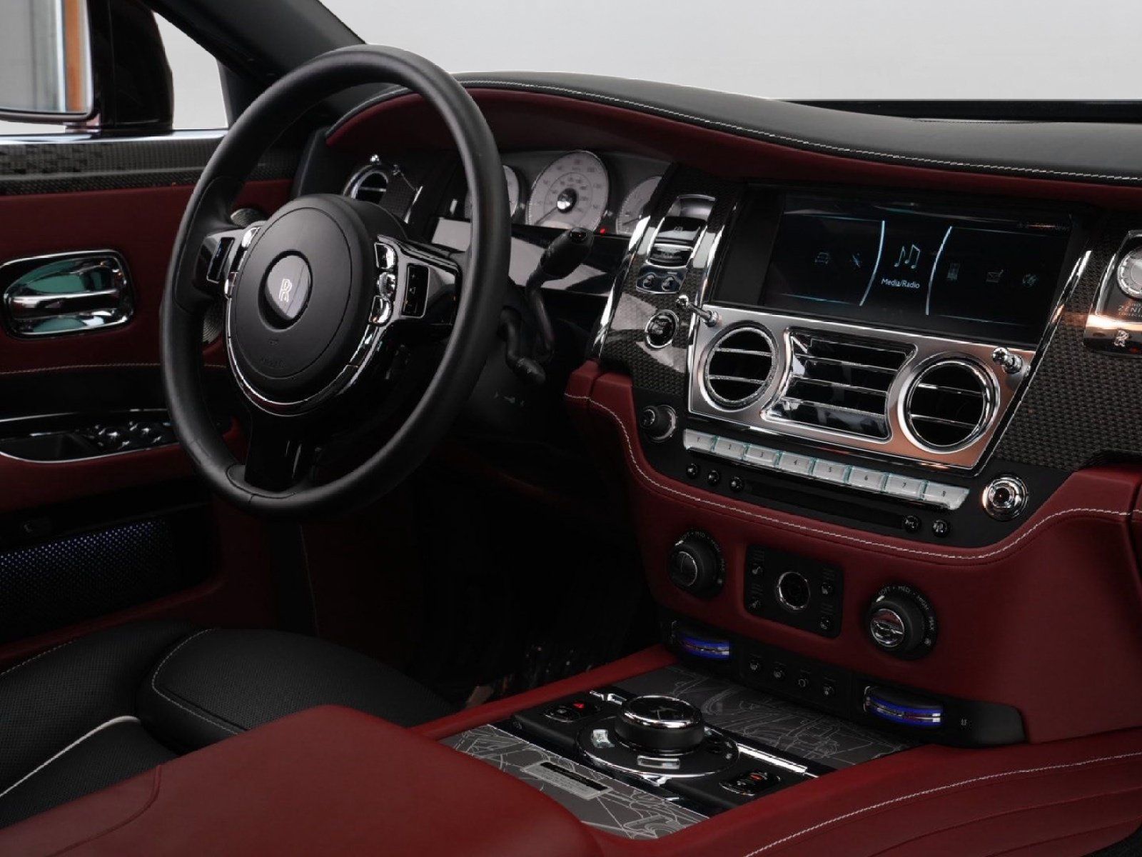 Used 2020 Rolls-Royce Ghost RWD image 50