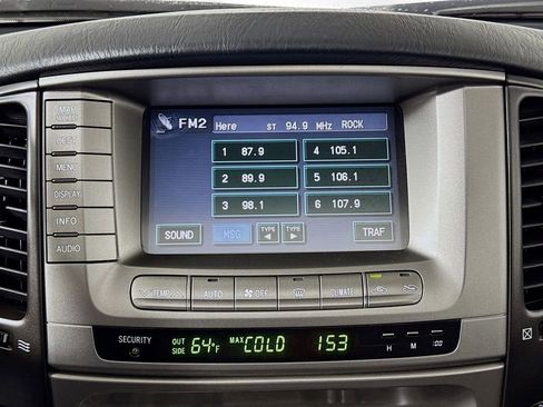 Used 2007 Toyota Land Cruiser image 15