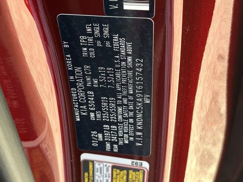 Certified 2026 Kia Carnival EX FWD image 29