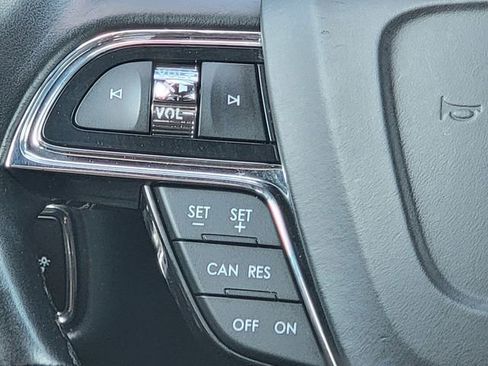 Certified 2023 Lincoln Nautilus Reserve AWD/4WD image 33