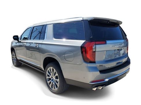 New 2026 GMC Yukon XL Denali w/ Sun & Power Step Package AWD/4WD image 4