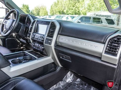 Used 2019 Ford F250 Lariat w/ Lariat Ultimate Package AWD/4WD image 55