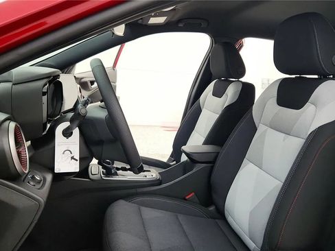 New 2026 Chevrolet Trax RS w/ Driver Confidence Package FWD image 27