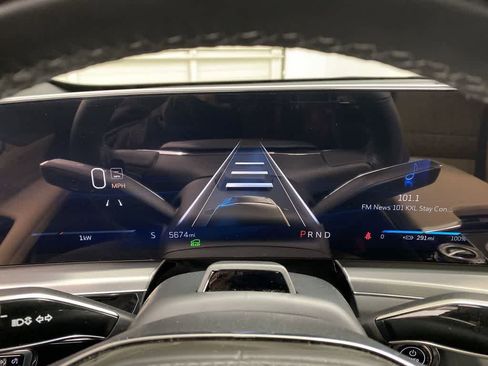 Certified 2024 Cadillac Lyriq Luxury w/ Nappa Leather Package image 27