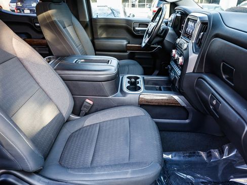 Used 2020 GMC Sierra 1500 Elevation w/ Elevation Value Package image 16