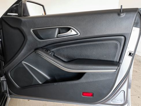 Used 2016 Mercedes-Benz CLA 250 4MATIC w/ Premium 1 Package image 40