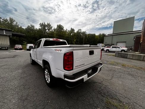 Used 2022 Chevrolet Colorado LT w/ Fleet Safety Package AWD/4WD image 6