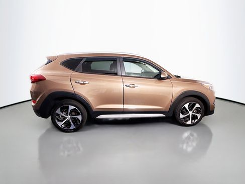 Used 2017 Hyundai Tucson Sport FWD image 11