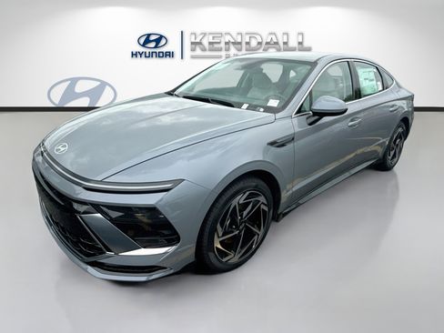 New 2026 Hyundai Sonata SEL FWD image 3