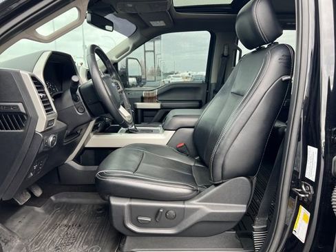 Used 2019 Ford F150 Lariat w/ Equipment Group 502A Luxury image 9