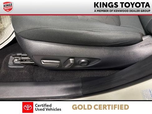 Used 2021 Toyota RAV4 XLE w/ Convenience Package AWD/4WD image 21