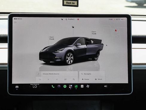 Used 2023 Tesla Model Y 2WD image 20