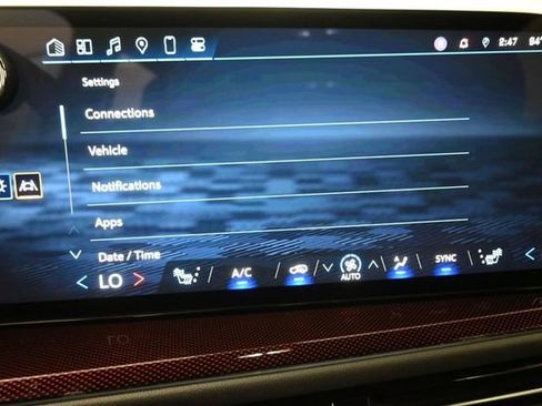 Used 2024 Chevrolet Traverse Z71 w/ LPO, Floor Liner Package AWD/4WD image 19