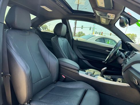 Used 2016 BMW M235i Coupe image 17