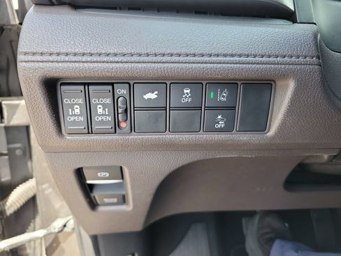 Used 2019 Honda Odyssey EX-L image 26