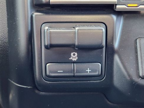 Used 2021 Chevrolet Silverado 3500 LT image 18